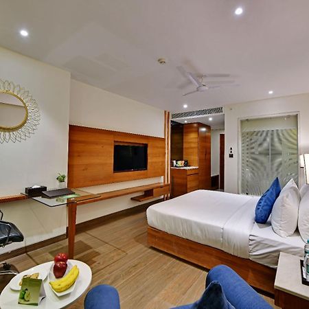 The Glory Suites Near Igi Airport Нью-Дели Экстерьер фото