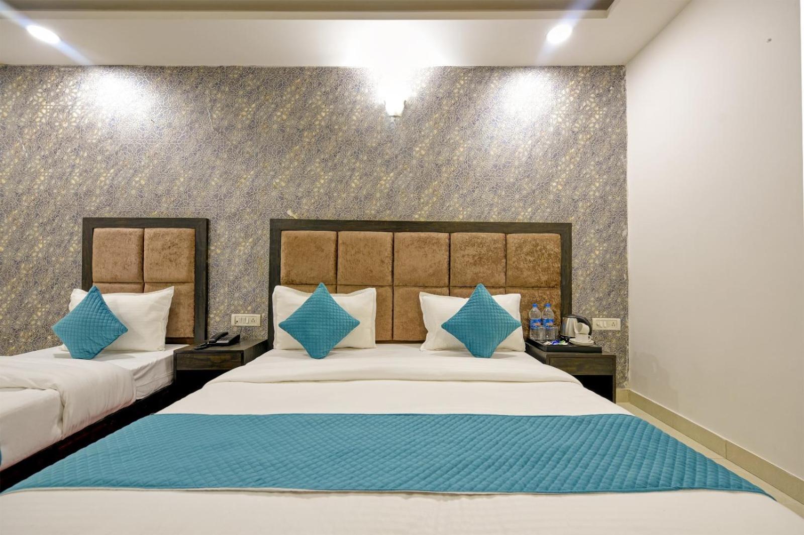 The Glory Suites Near Igi Airport Нью-Дели Экстерьер фото