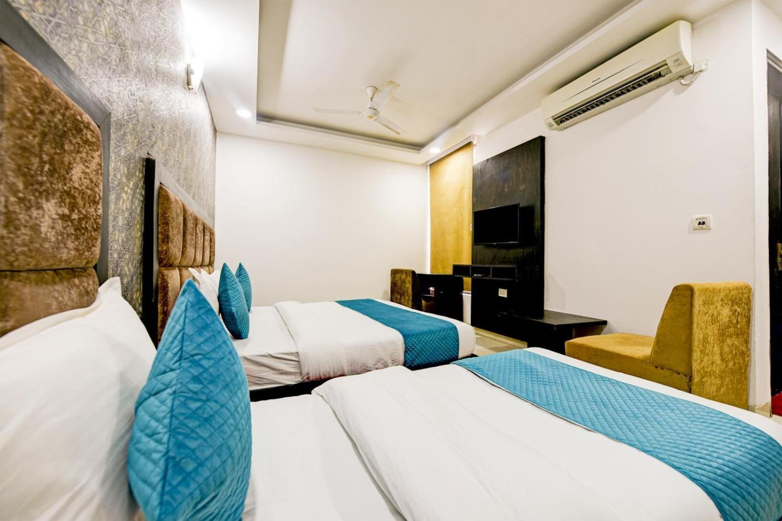 The Glory Suites Near Igi Airport Нью-Дели Экстерьер фото