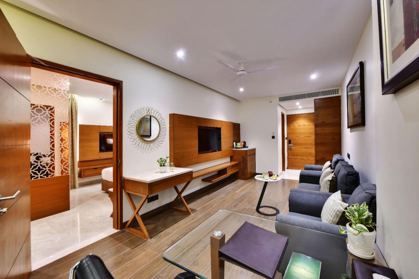 The Glory Suites Near Igi Airport Нью-Дели Экстерьер фото