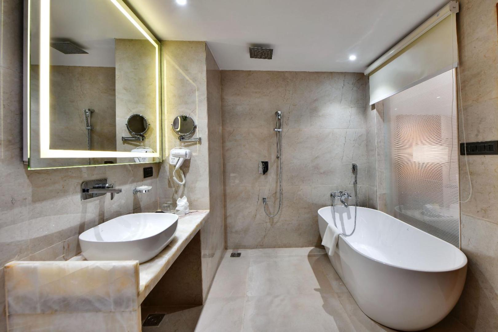 The Glory Suites Near Igi Airport Нью-Дели Экстерьер фото